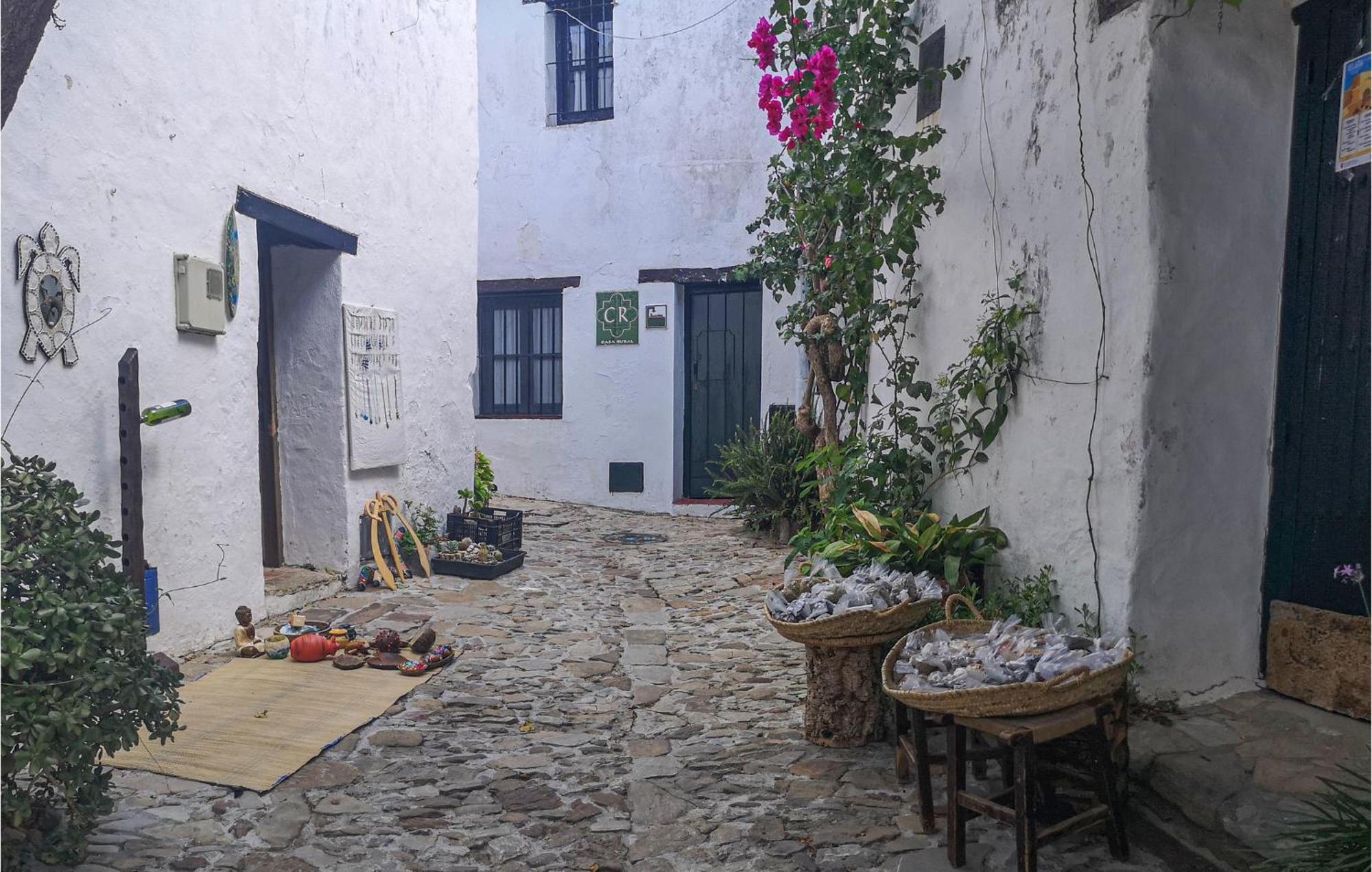 Awesome Home In Algatocin Exterior photo