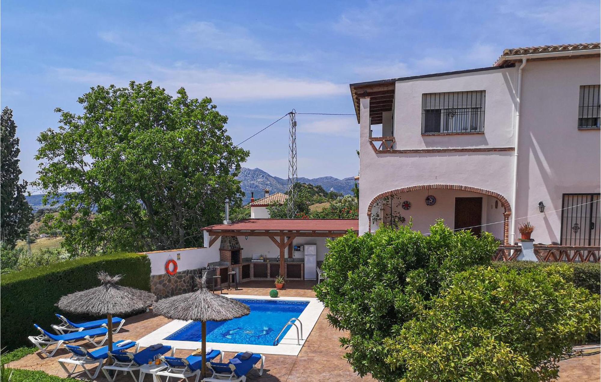 Awesome Home In Algatocin Exterior photo